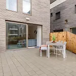 Huswell - New With Parking Near The Feriehus *