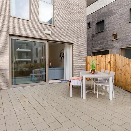 Huswell - New With Parking Near The