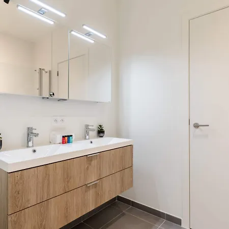 Huswell - New With Parking Near The * Ostenda