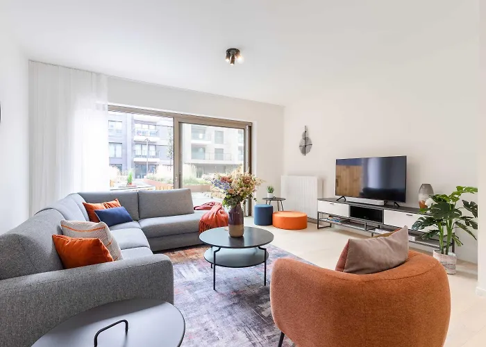 Huswell - New With Parking Near The